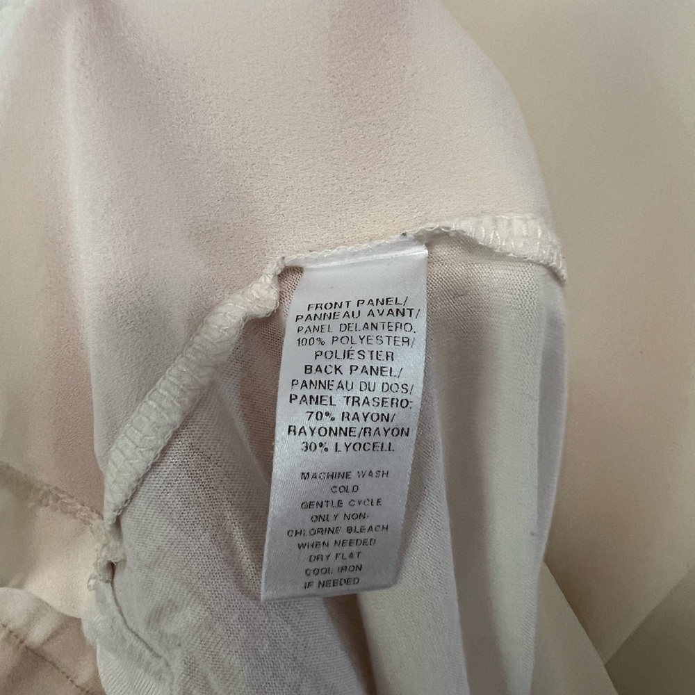 LOFT Ann Taylor Cream Flowy Tank - Picture 3 of 7